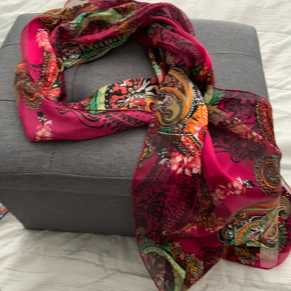 Fashion scarf